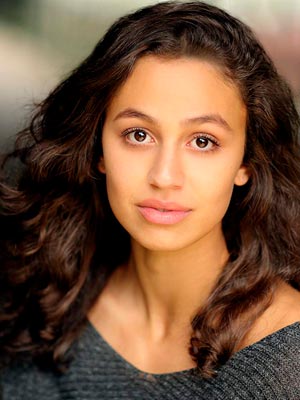 Робин Кара в роли Эмми