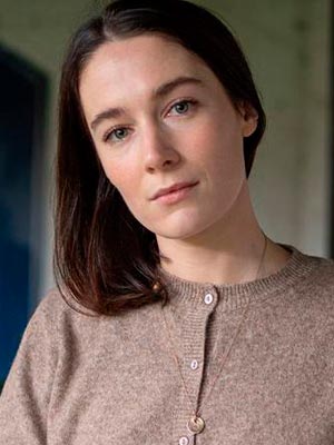 Шивон Каллен в роли Дав